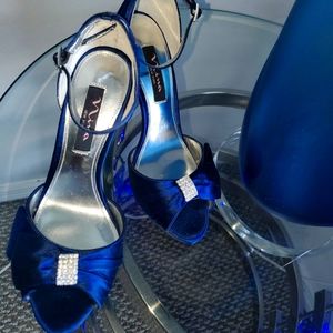 Nina dress shoes, sapphire blue size 6.5